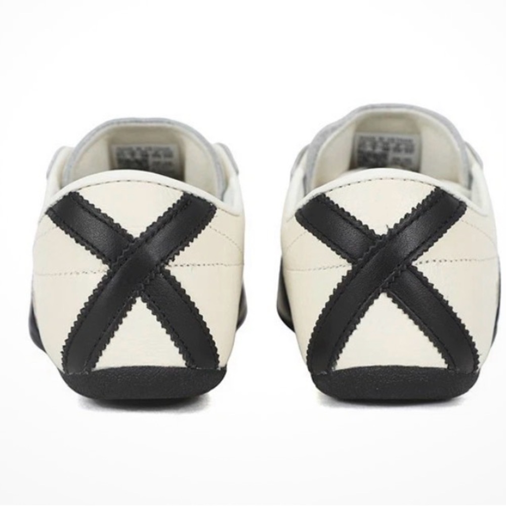 Adidas Tokyo Cream and Black Shoes - Picture 3 of 6